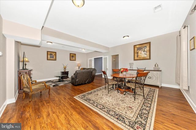 210 AYLESBURY LN, Martinsburg, WV 25403