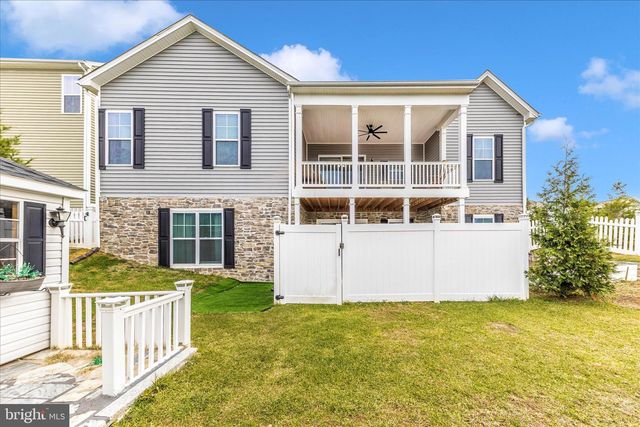 210 AYLESBURY LN, Martinsburg, WV 25403