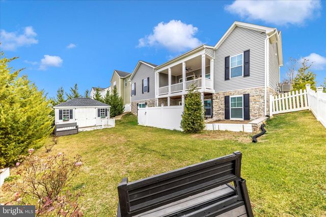 210 AYLESBURY LN, Martinsburg, WV 25403