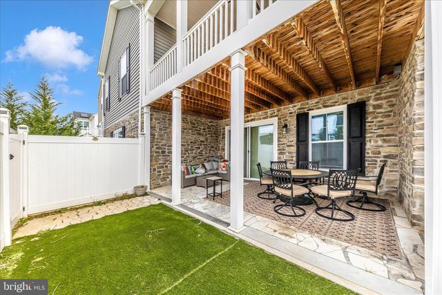 210 AYLESBURY LN, Martinsburg, WV 25403