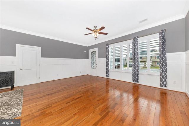 210 AYLESBURY LN, Martinsburg, WV 25403