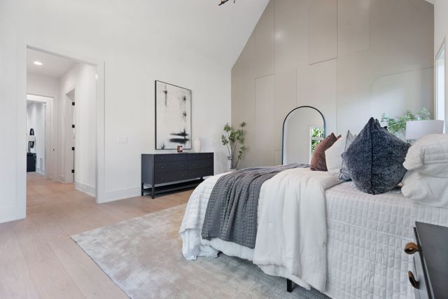 1122A Biltmore Dr, Nashville, TN 37204