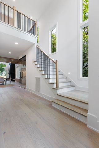 1122A Biltmore Dr, Nashville, TN 37204