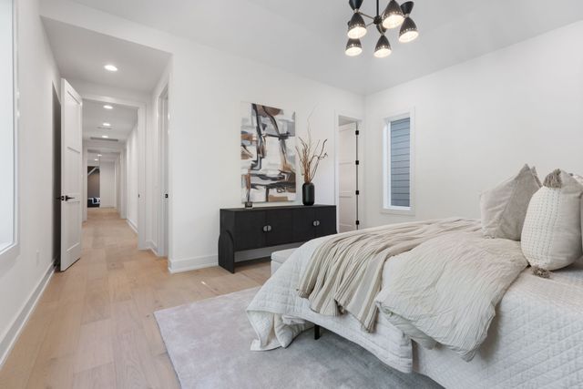 1122A Biltmore Dr, Nashville, TN 37204