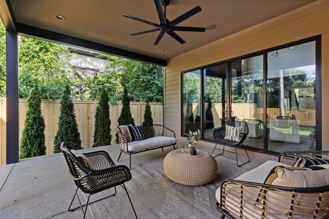 1122A Biltmore Dr, Nashville, TN 37204