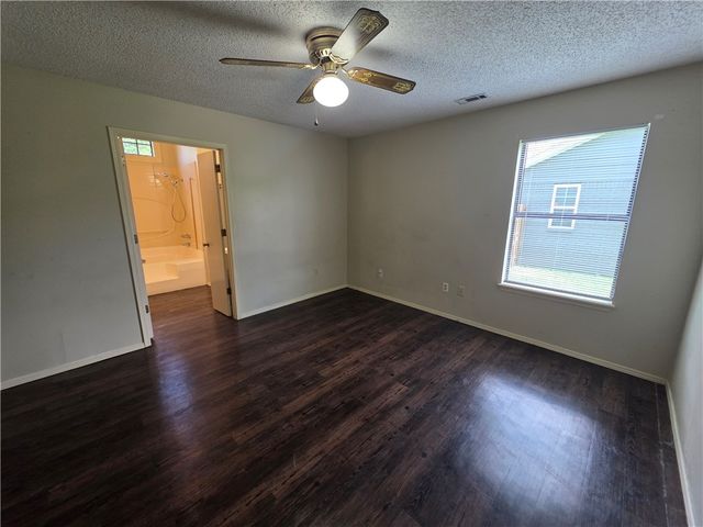 2703 W Beech Street, Rogers, AR 72756