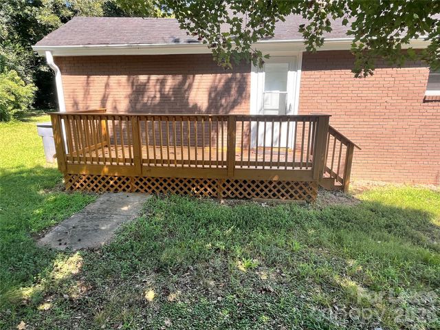 1901 Irma Street, Charlotte, NC 28216