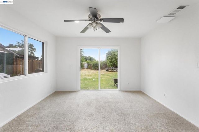2930 Knoll Dr, Concord, CA 94520