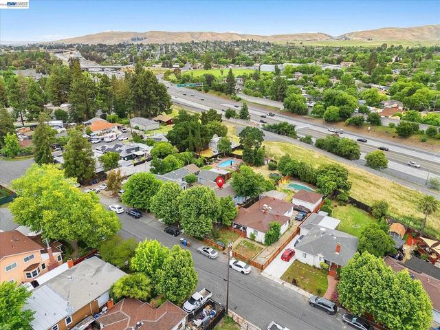 2930 Knoll Dr, Concord, CA 94520