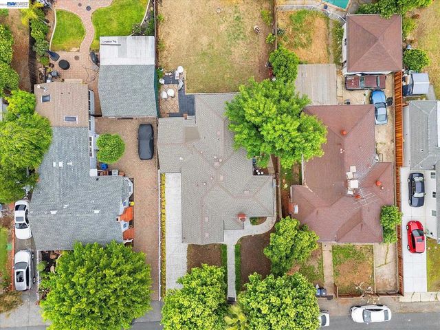 2930 Knoll Dr, Concord, CA 94520