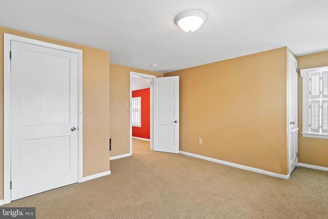 229 W SIMPSON ST, Mechanicsburg, PA 17055