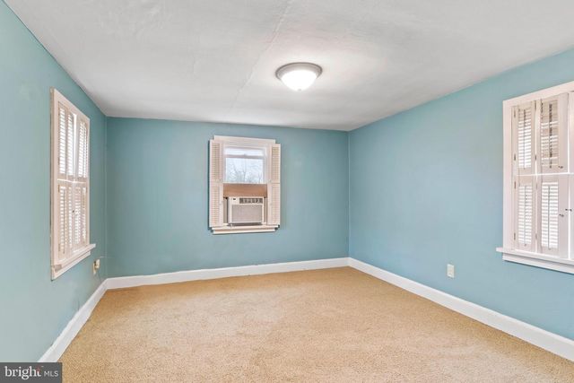 229 W SIMPSON ST, Mechanicsburg, PA 17055