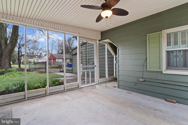 229 W SIMPSON ST, Mechanicsburg, PA 17055