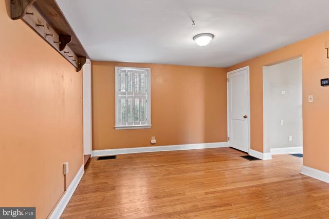 229 W SIMPSON ST, Mechanicsburg, PA 17055