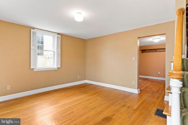 229 W SIMPSON ST, Mechanicsburg, PA 17055