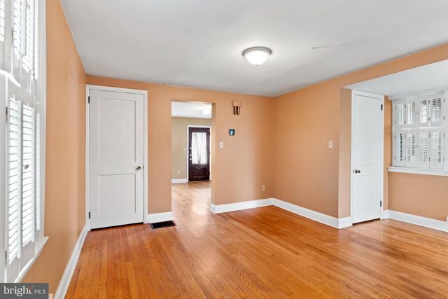 229 W SIMPSON ST, Mechanicsburg, PA 17055