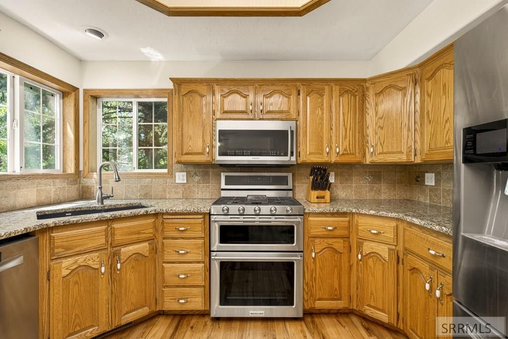 Image 11 of property listing at 6626 S 12th W, Idaho Falls, ID 83402