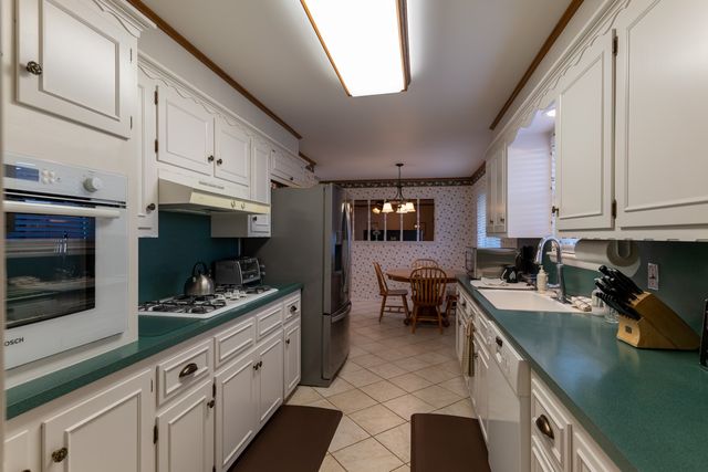 4925 S Maplewood Avenue, Tulsa, OK 74135