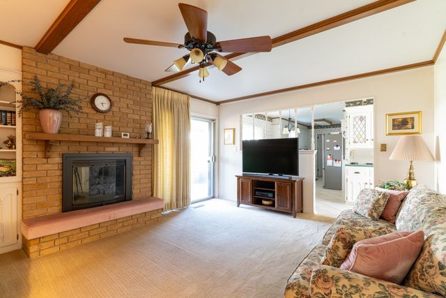 4925 S Maplewood Avenue, Tulsa, OK 74135