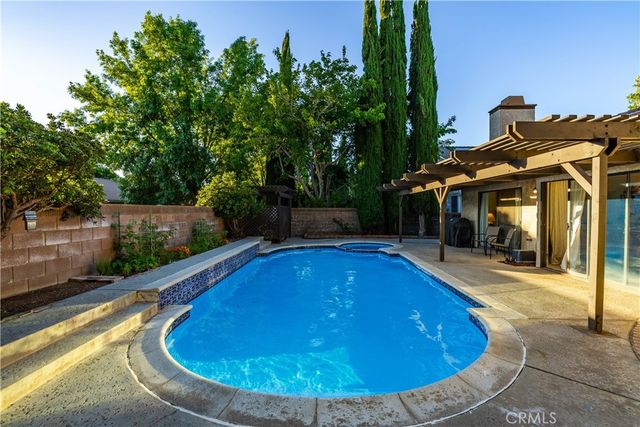 44001 Ruthron Avenue, Lancaster, CA 93536