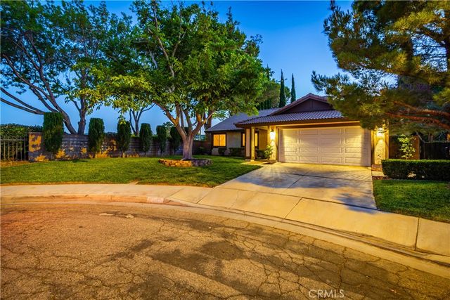 44001 Ruthron Avenue, Lancaster, CA 93536