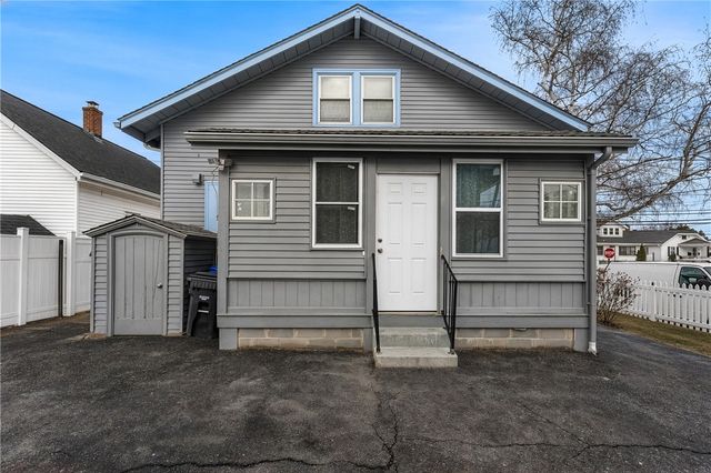 489 Benefit Street, Pawtucket, RI 02861