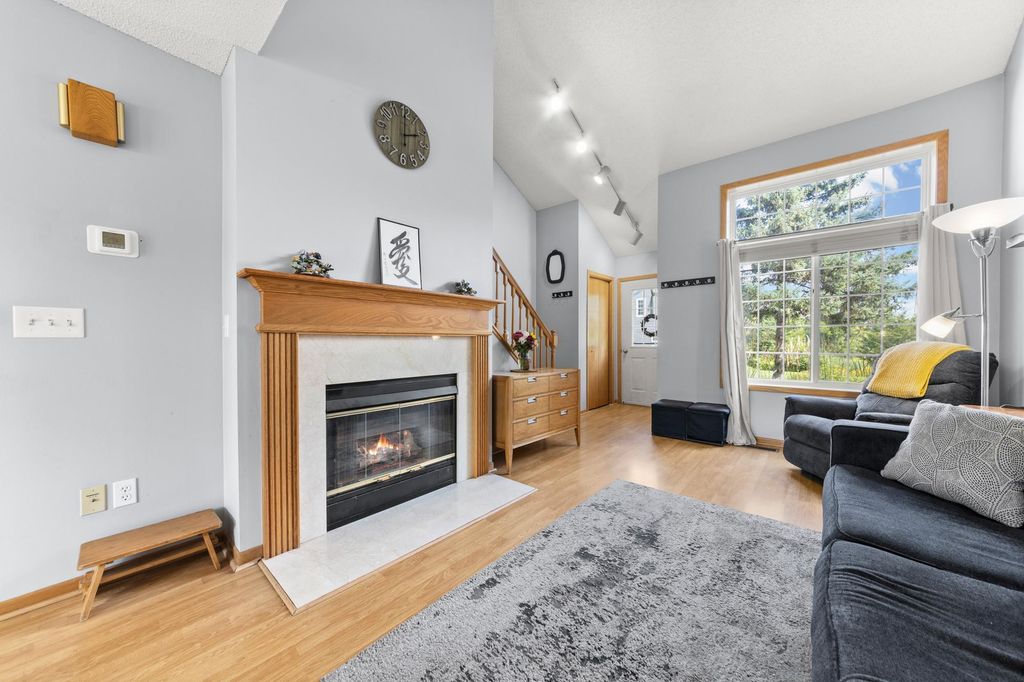 446 Mission Hills Way E, Chanhassen, MN 55317 — photo 3