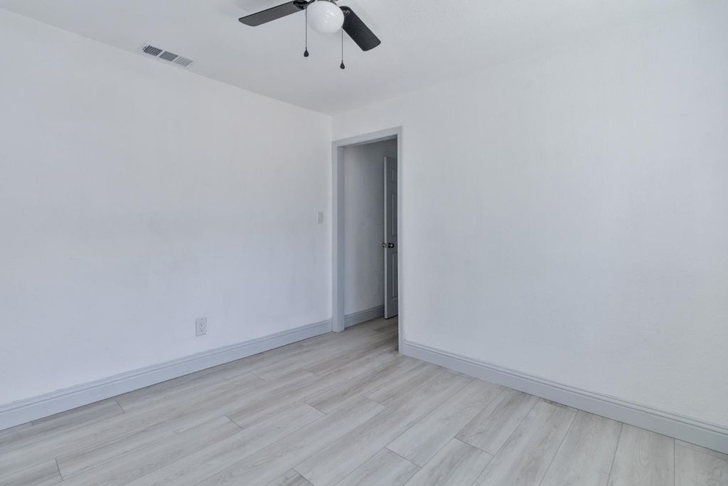 Image 44 of property listing at 815 E 5th Street, Hanford, CA 93230