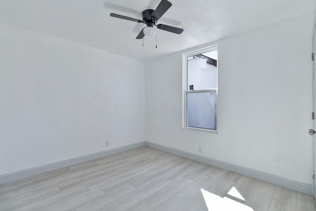 Image 68 of property listing at 815 E 5th Street, Hanford, CA 93230