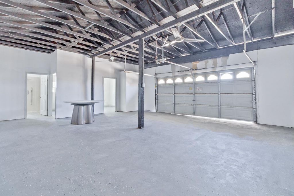 Image 78 of property listing at 815 E 5th Street, Hanford, CA 93230