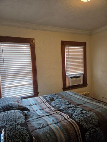 15-28 Parmelee Avenue 2, Fair Lawn, NJ 07410