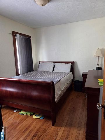15-28 Parmelee Avenue 2, Fair Lawn, NJ 07410