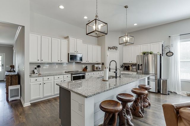 70 Frost Cove, Hoschton, GA 30548