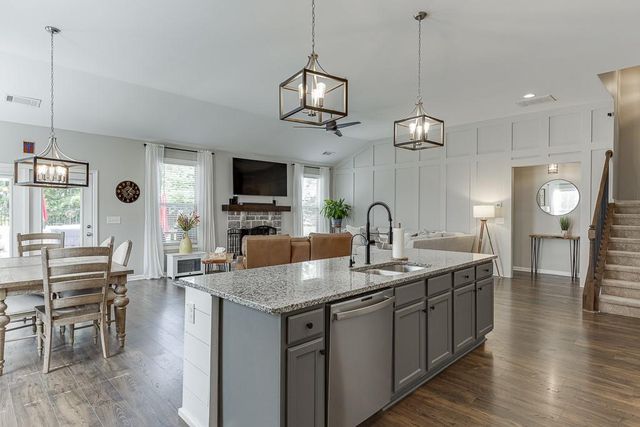 70 Frost Cove, Hoschton, GA 30548