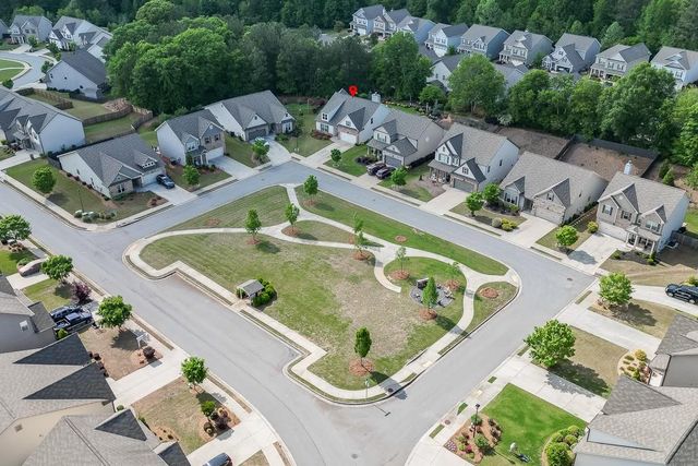 70 Frost Cove, Hoschton, GA 30548