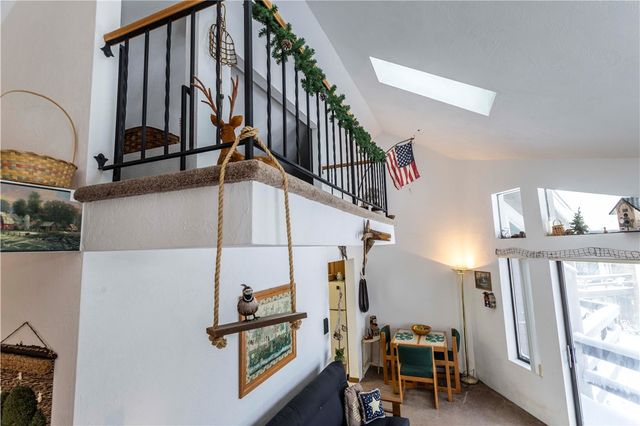 1215 Veech Lane, Hidden Valley, PA 15502