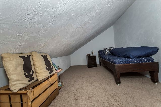 1215 Veech Lane, Hidden Valley, PA 15502