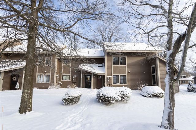 1215 Veech Lane, Hidden Valley, PA 15502