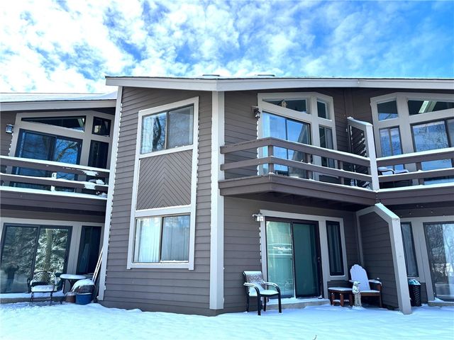 1215 Veech Lane, Hidden Valley, PA 15502