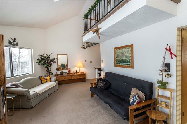 1215 Veech Lane, Hidden Valley, PA 15502