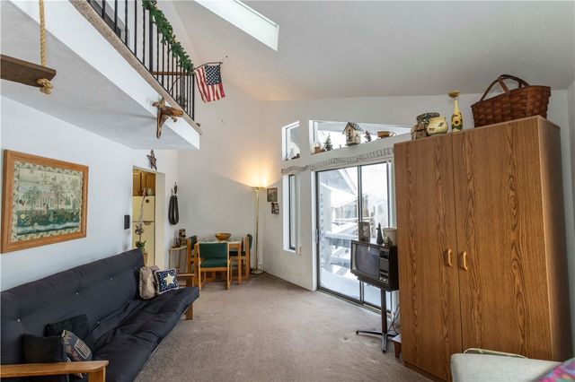 1215 Veech Lane, Hidden Valley, PA 15502