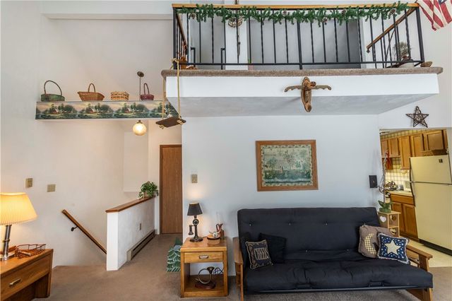 1215 Veech Lane, Hidden Valley, PA 15502