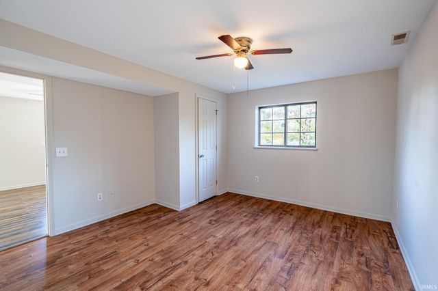 5734 Senna Court, Fort Wayne, IN 46804