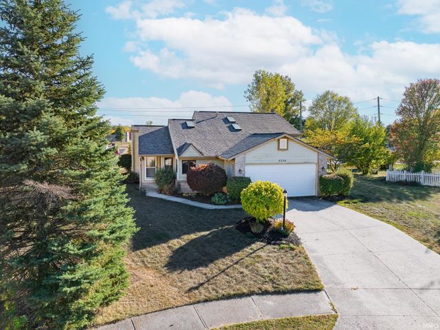 5734 Senna Court, Fort Wayne, IN 46804
