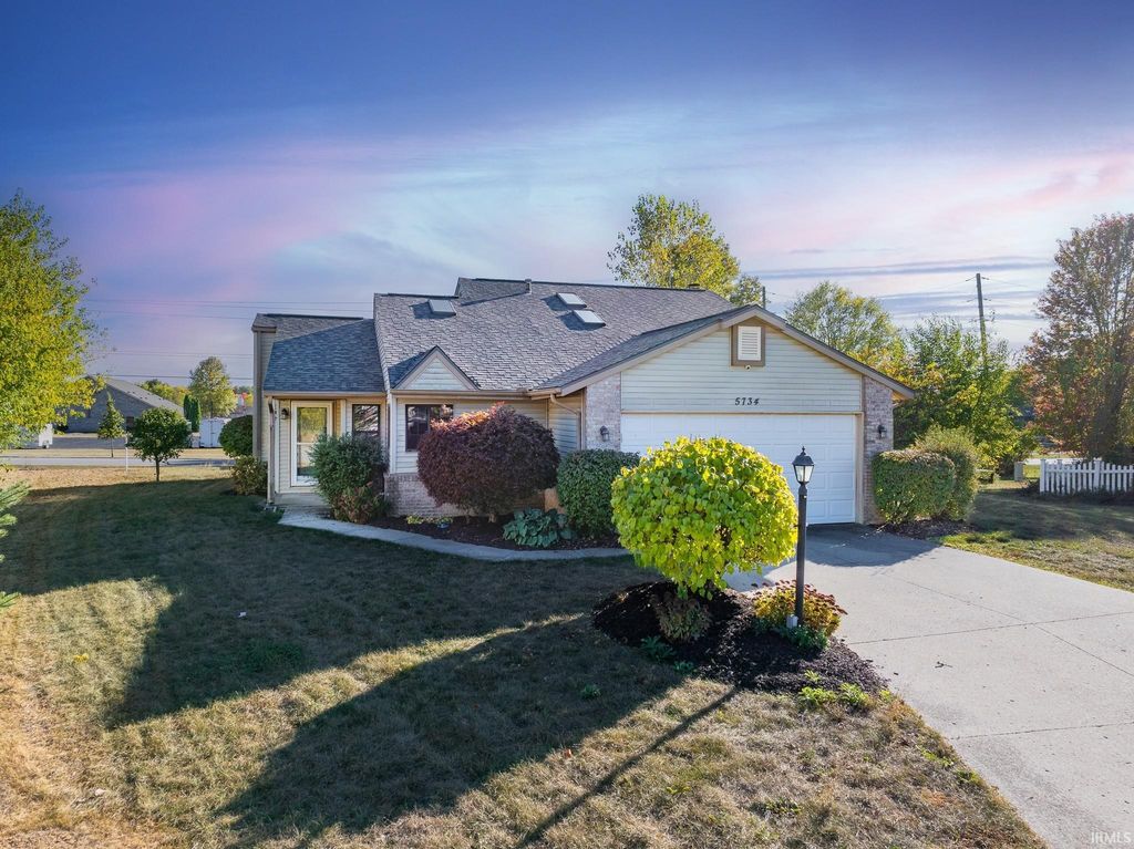 5734 Senna Court, Fort Wayne, IN 46804