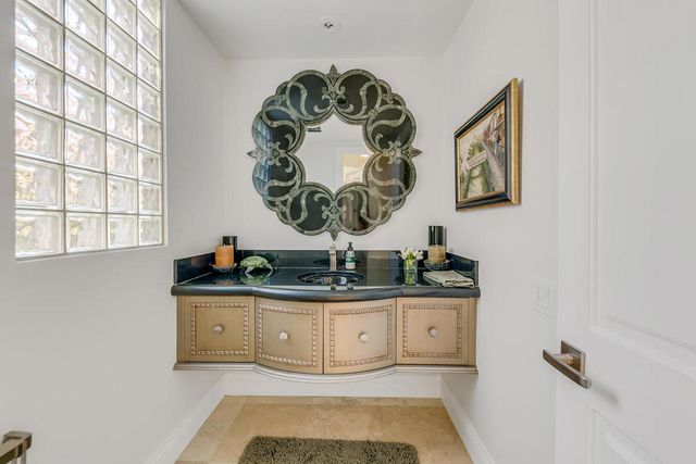 54310 Riviera, La Quinta, CA 92253