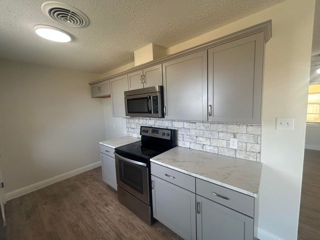 111 Bobby Street, Levelland, TX 79336