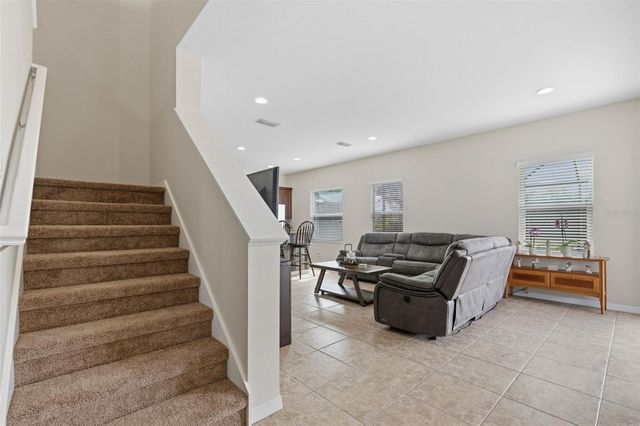 11904 FOREST PARK CIRCLE, Bradenton, FL 34211