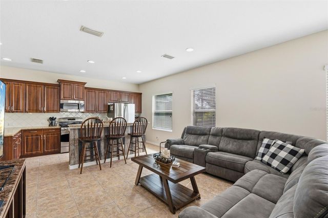 11904 FOREST PARK CIRCLE, Bradenton, FL 34211