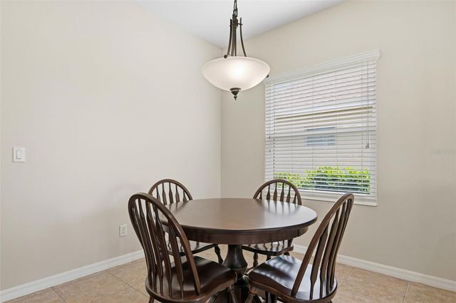 11904 FOREST PARK CIRCLE, Bradenton, FL 34211